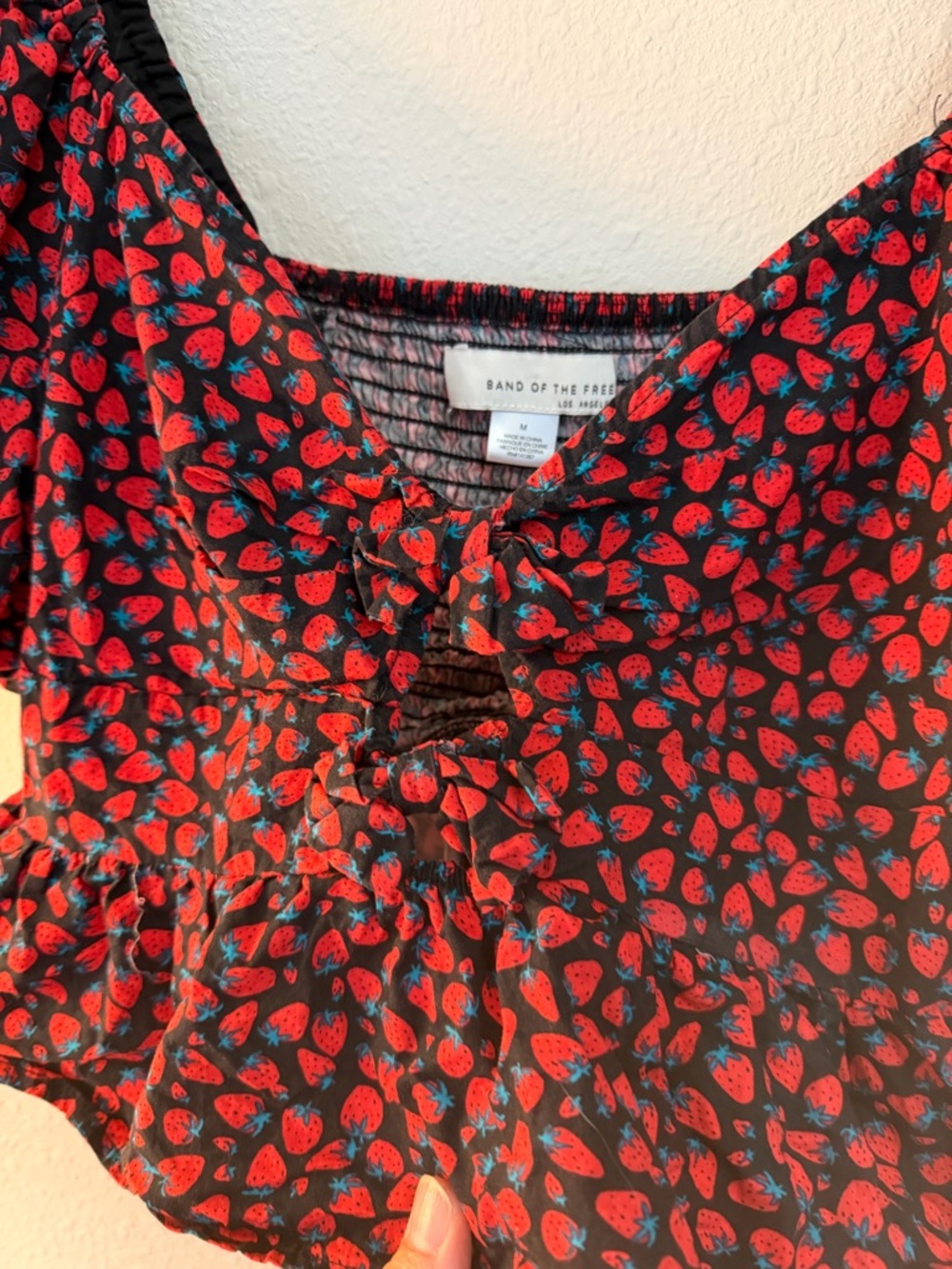 Band of the Free Puff-Sleeve Cropped Top - Red/Black - Picture 3 of 7